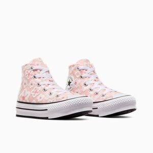 Chuck Taylor All Star Lift Platform Floral Embroidery